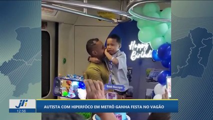 Autista com hiperfoco em metrô ganha festa no vagão