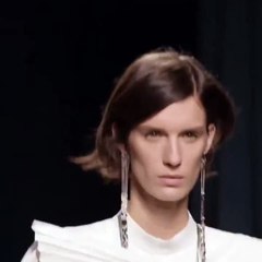 بعد تأثيرها غير المسبوق على الدار: ميغان ماركل ملهمة جيفنشي على خطى أودري هيبورن