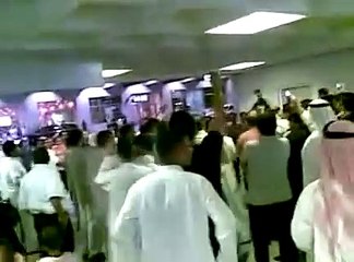 بالفيديو.. زفّة عروسين مصريين في مطار الكويت تشعل مواقع التواصل