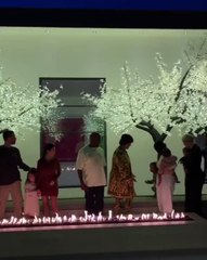 احتفاليات عيد الشكر تجمع عاشقات الموضة ونجمات هوليوود