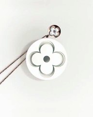 مجوهرات التورمالين والتزافوريت النادر من لويس فويتون، ملكية وتليق بالاحتفالات الكبرى!