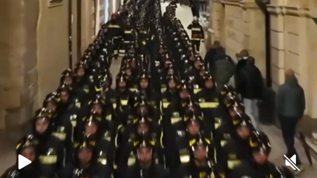 L'Aquila, lo spettacolare video delle prove del giuramento degli allievi vigili del fuoco