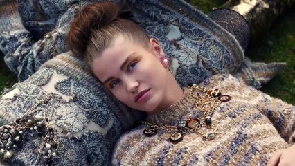 بعد أكسسوارات الـPVC: شانيل تأتينا بهذا البوت المعدني لخريف 2018!