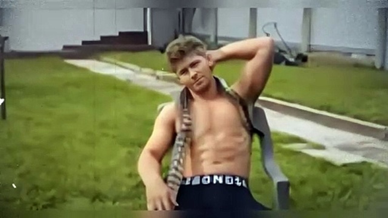 Robert Irwin All Grown Up and Stripping Down!