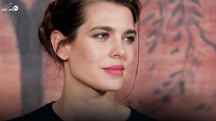 شارلوت كاسيراغي تفاجئ الجميع بإعلان خطوبتها خلال هذا الحفل!