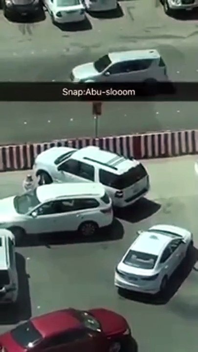 قبل ساعات من الأمر الملكي بقيادة السيارات.. سيدة تبرز مهاراتها في القيادة