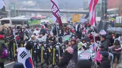 오전 11시 탄핵심판 선고...이 시각 반대 집회 현장 / YTN