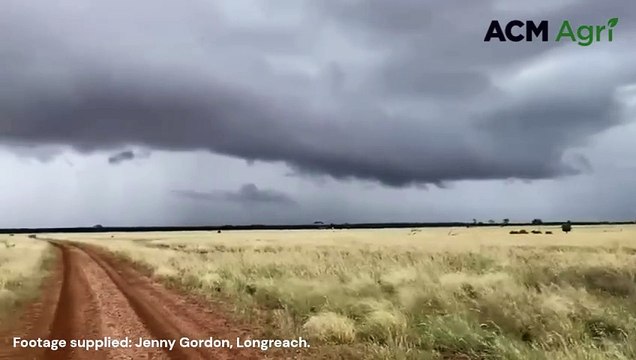 From overcast skies to rain near Longreach