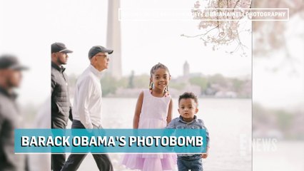 Barack Obama REACTS to Photobombing a Family's Photo Shoot _ E! News