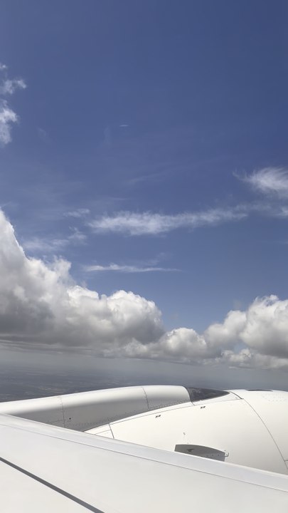 Je vole avec l’avion pour aller aux states