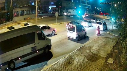 Ambulansla cipin çarpıştığı kaza kamerada; 9 yaralı