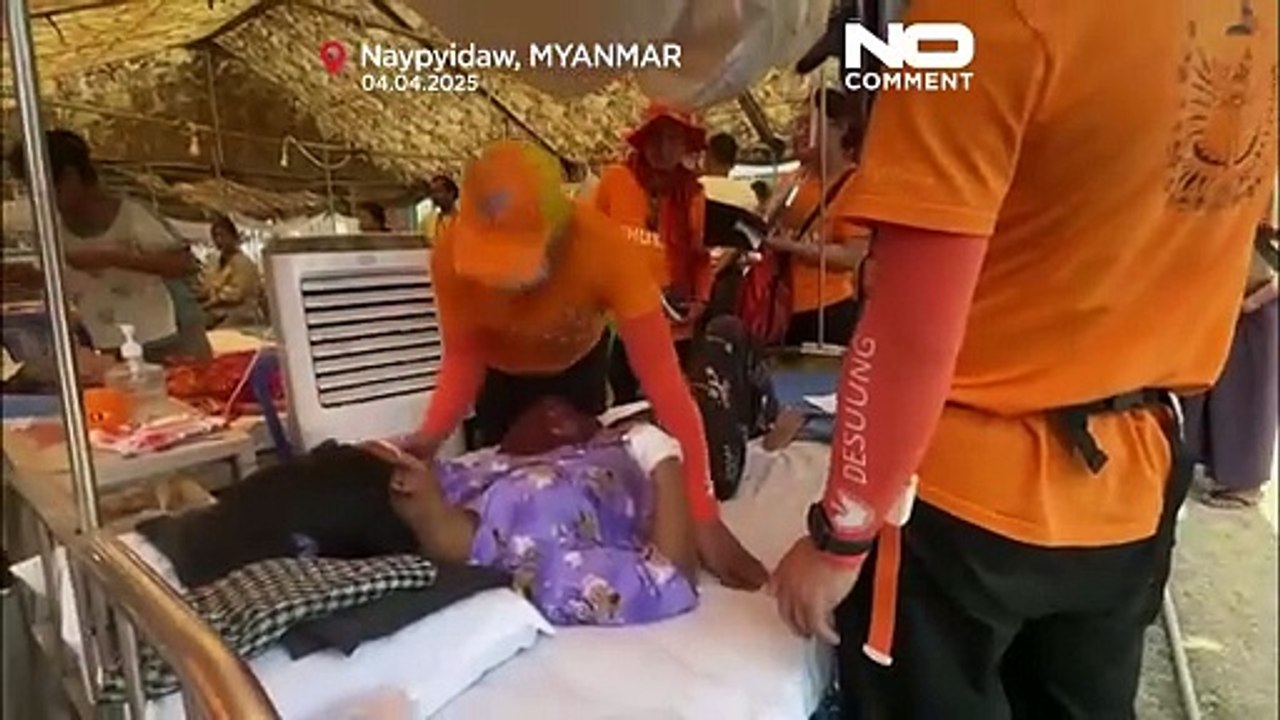 Feldlazarette wegen Überlastung des Gesundheitswesens in Myanmar