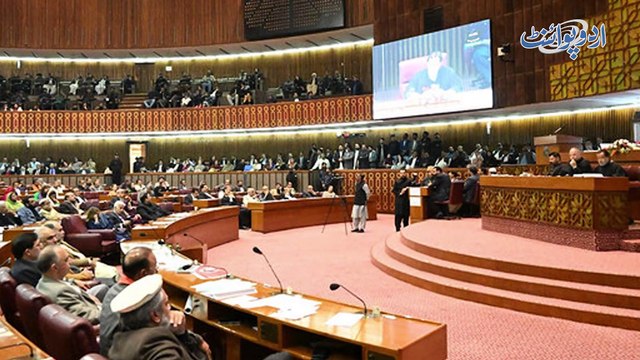 Increased Ministers' Salaries by 188%, Govt Employees Were Fobbed Off with Peanuts - Public Reaction