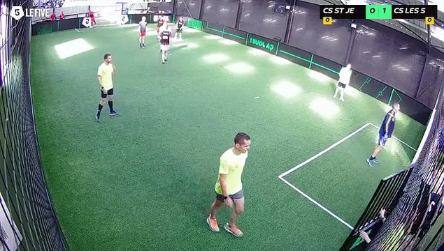 CSP ST JEAN DE MONTS - CSP LES SABLES D OLONNE 04/04 à 10:16 - Football Terrain 2 (LeFive Challans)