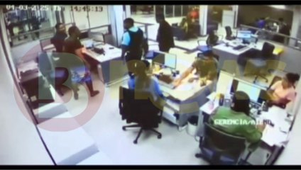 VÍDEO: Câmera flagra vigilante que atirou em cliente de banco em Dias d'Ávila