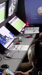 VAR hakemi bahis oynarken yakalandı!