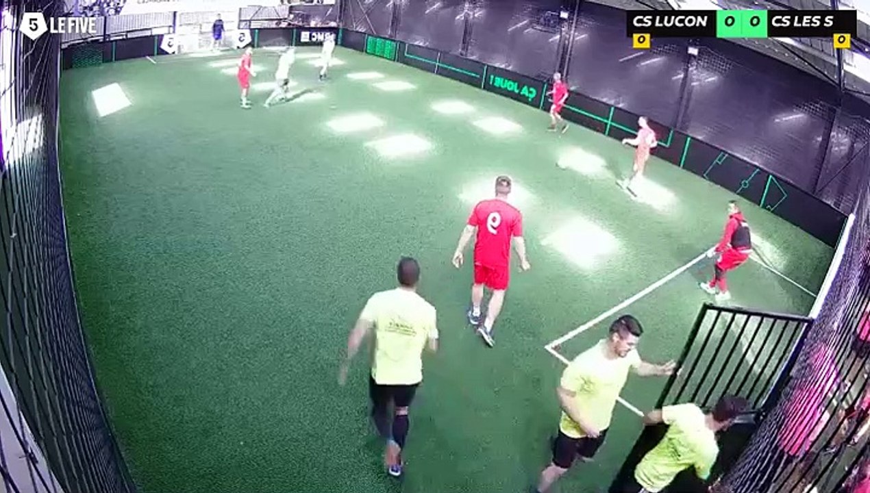 CSP LUCON - CSP LES SABLES D OLONNE 04/04 à 10:51 - Football Terrain 2 (LeFive Challans)