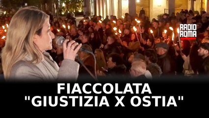 Fiaccolata "GIustizia X Ostia", gli interventi dal palco