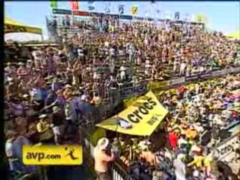 Miley Cyrus talks about Beach girlz