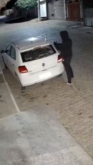 Carro de prefeito do PT é incendiado em cidade do Oeste da Bahia