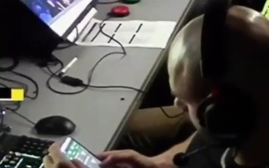 Escándalo - un técnico del VAR fue captado apostando en pleno partido