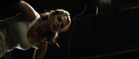 La maison au bout de la rue (2012) - Bande annonce