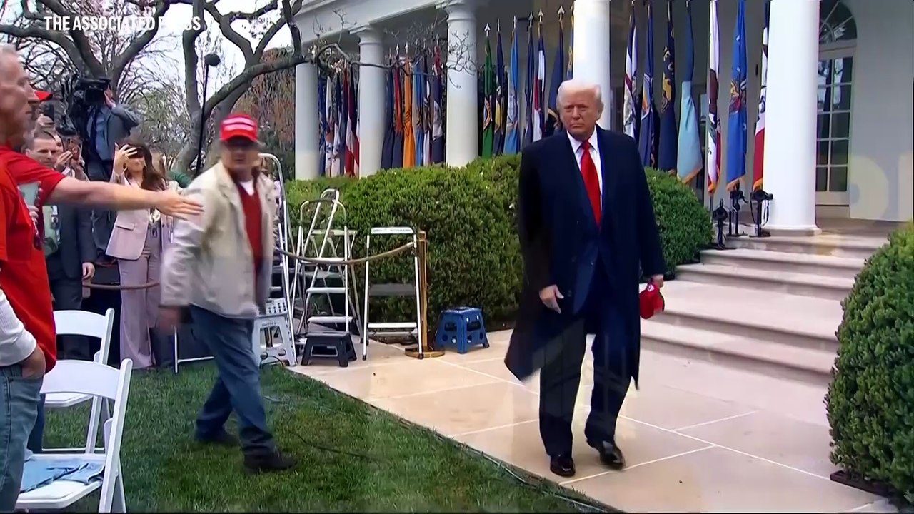 'We're at war with everyone' analyst says of Trump's tariffs that upended global trade and markets