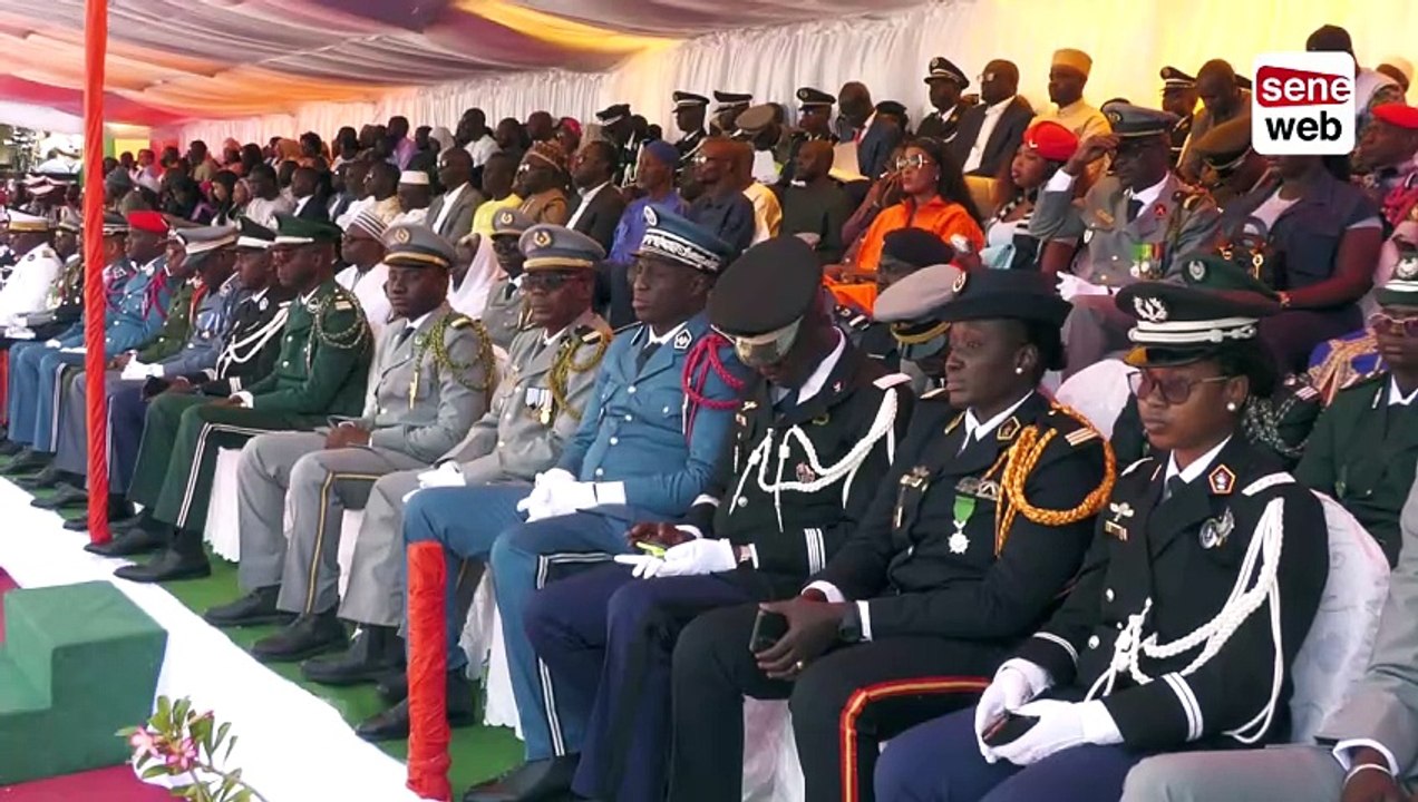 4 Avril à Thiès _ Le Gouverneur Saër Ndao félicite les autorités militaires pour la parfaite...