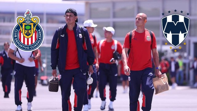 Chivas llega a Monterrey y así los recibe la afición; Chicharito Hernández y el equipo atienden a los fans