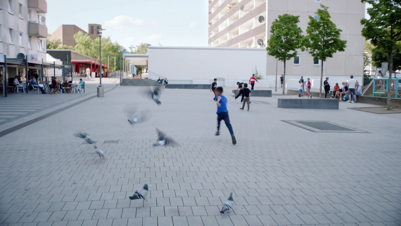 Muss ja nicht sein, dass es heute ist | movie | 2022 | Official Trailer