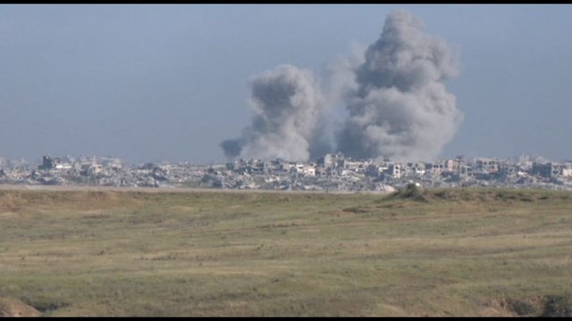 L'esercito israeliano intensifica attacchi a Gaza, almeno 30 morti