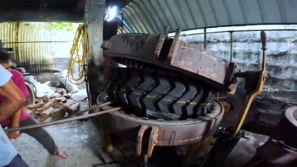 How to Retreading of Old Big Tires | Restoration of JCB Tires