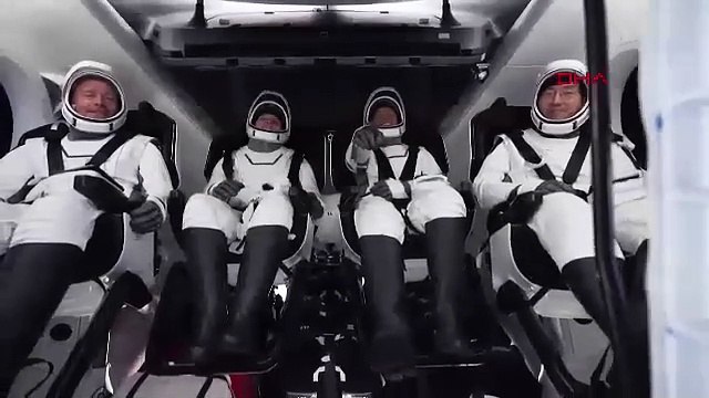 Tarihi uçuş: SpaceX yolcuları dünyaya döndü