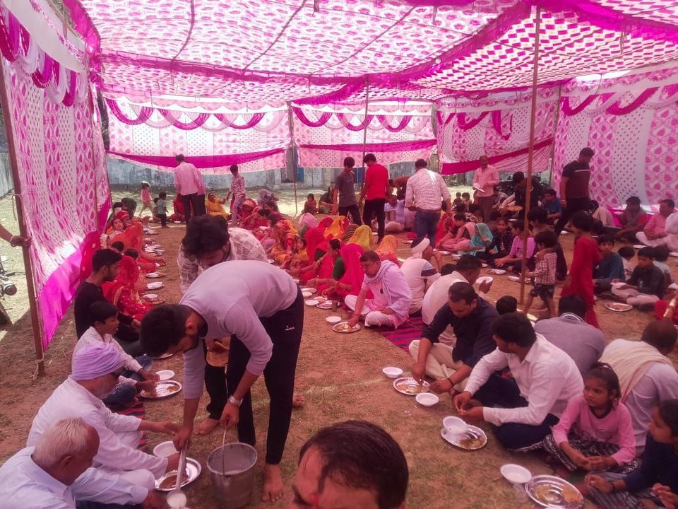 मनसा माता के मंदिर में बड़ी संख्या में पहुंचे श्रद्धालु