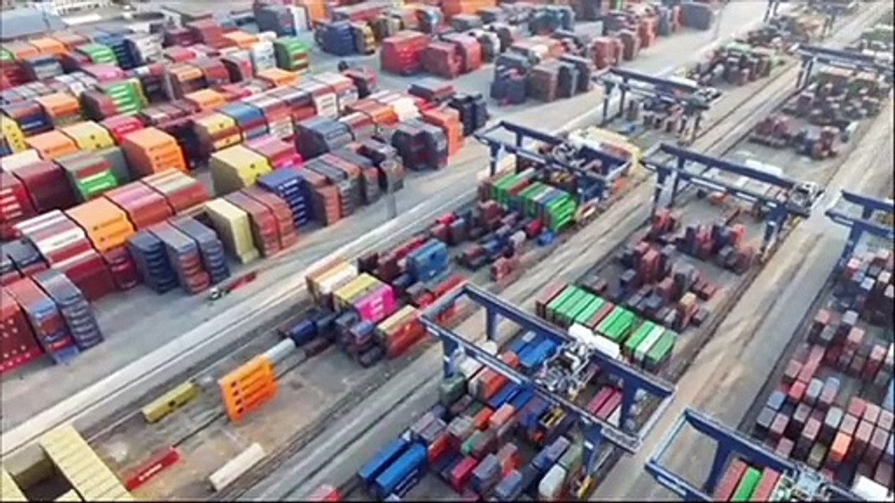 Trump neue Zölle seit Samstag teils in Kraft - Wachsende Ängste auch in den USA