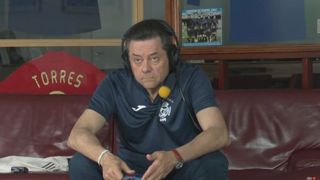 El enfado monumental de Roncero: a patadas con la mesa con el gol del K.O.