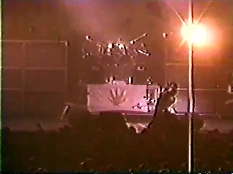 Pantera - 1996.07.23 - Live at ARCO Arena, Sacramento, CA, USA (13 Steps to Sacramento) (cut) (other version)