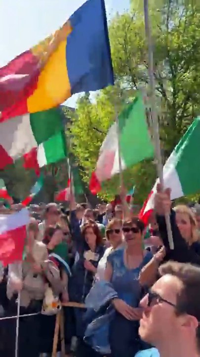 Robby Giusti - A Milano oggi tantissima gente con noi in piazza per dire no alle armi (05.04.25)