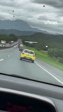 Un avion atterrit en urgence sur une autoroute au Brésil