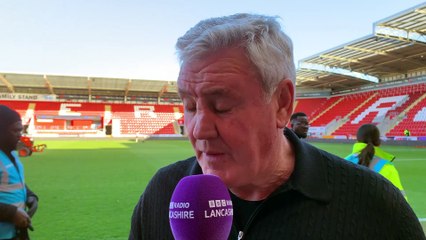 Blackpool Boss Steve Bruce Reacts to Narrow 2-1 Loss Against Rotherham United ⚽