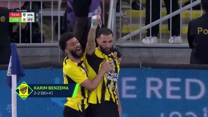 Benzema grabs dramatic stoppage-time equaliser in Sea Derby