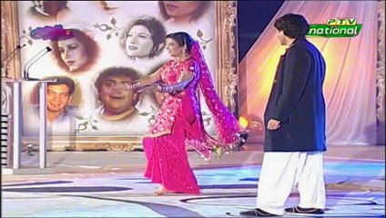 Ve Main Dil Tere Qadman Ch Rakheya - Resham & Ahsan Khan Performance on PTV