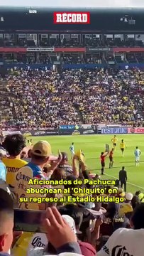 Aficionados de PACHUCA abuchean al CHIQUITO Sánchez