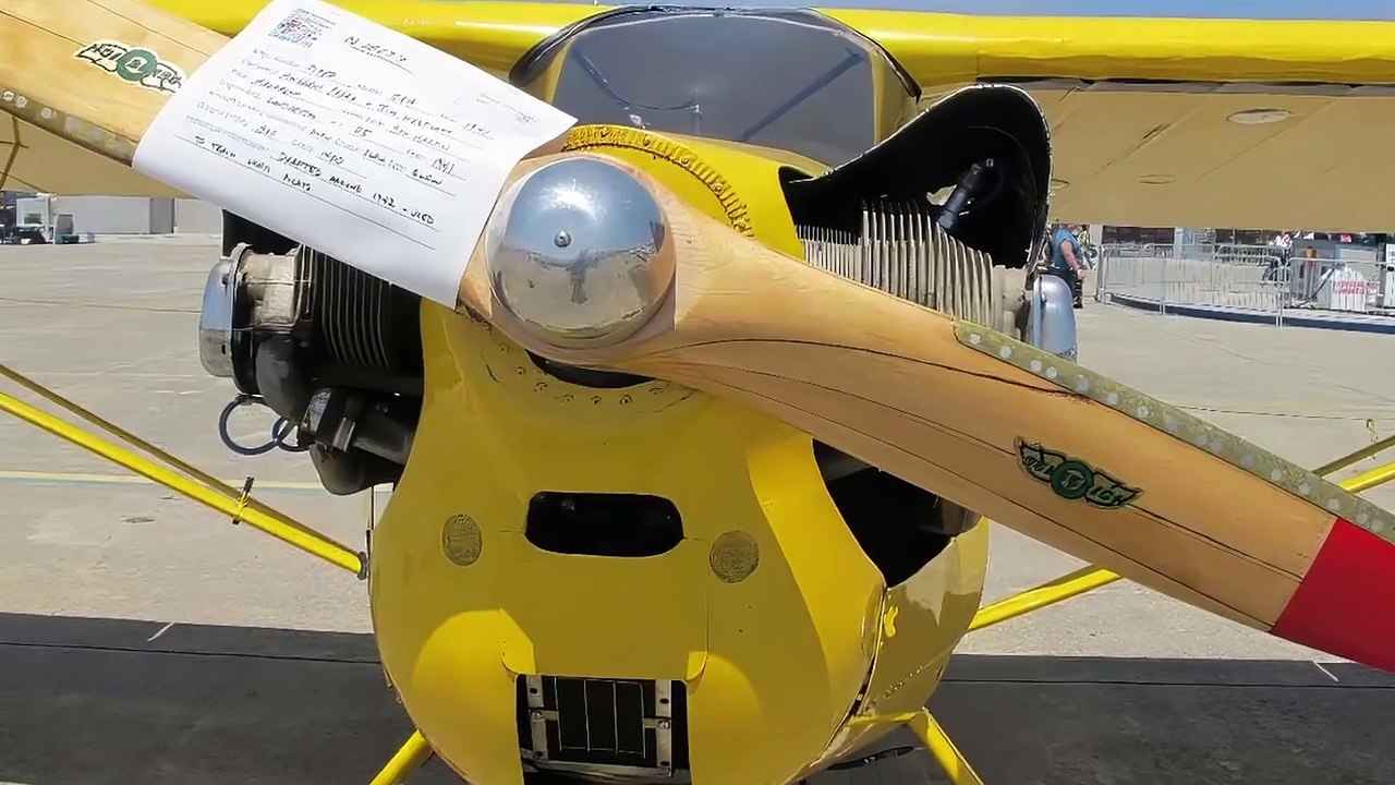 Piper J 5A Cub Cruiser -  light civil aircraft - HD