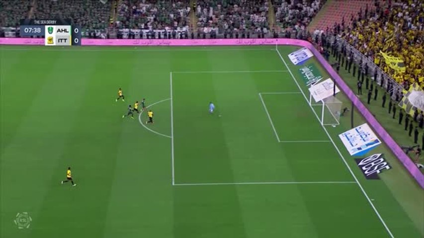Karim Benzema arrache le nul dans les arrêts de jeu contre Al-Ahli (vidéo)