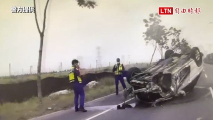 46歲男吃感冒藥駕車精神不濟 自撞路樹翻車（警方提供）