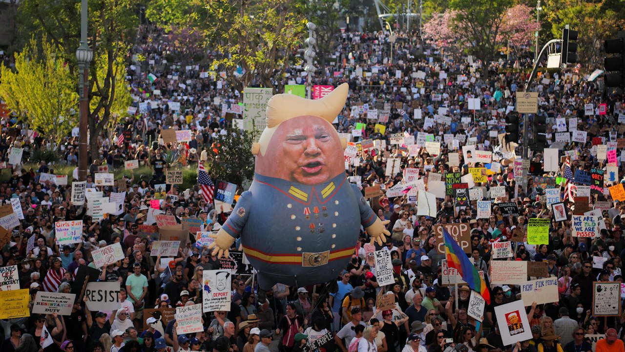 Protestas de costa a costa contra la Administración de Trump en Estados Unidos