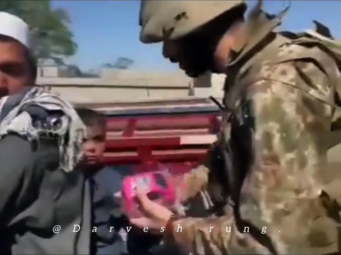 Eidi distribution from Pak army. Eid Gifts by Pakistan Army in North Waziristan – Smiles All Around