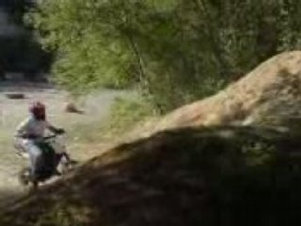 Saut en dirt bike d'olindo n°2