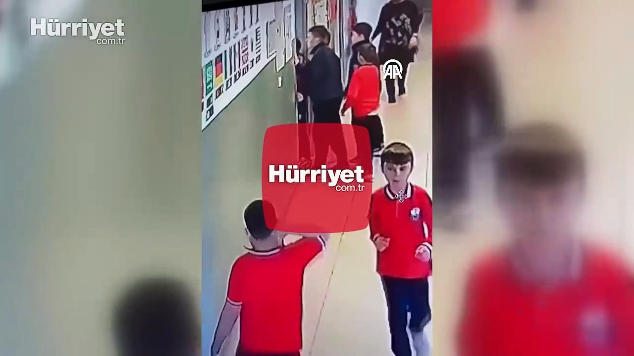 Öğretmenler boğazına kalem parçası kaçan öğrenciyi Heimlich manevrasıyla kurtardı!